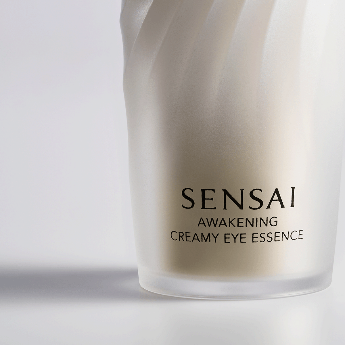 Awakening Creamy Essence