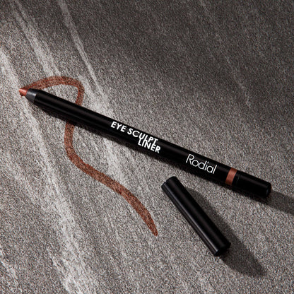 Eye Sculpt Liner*