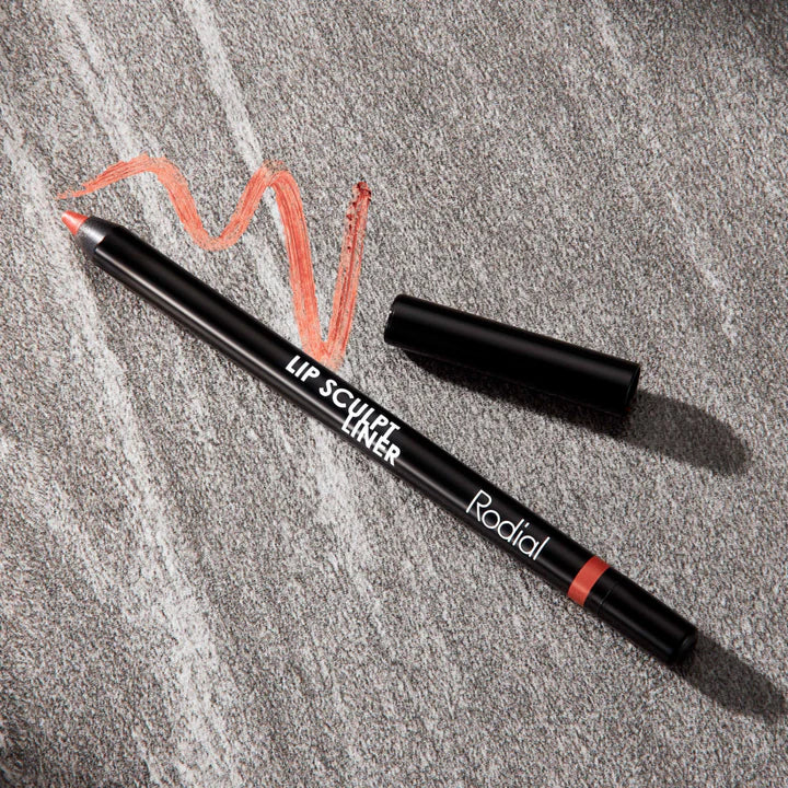 Lip Sculpt Liner (Black Rose)*